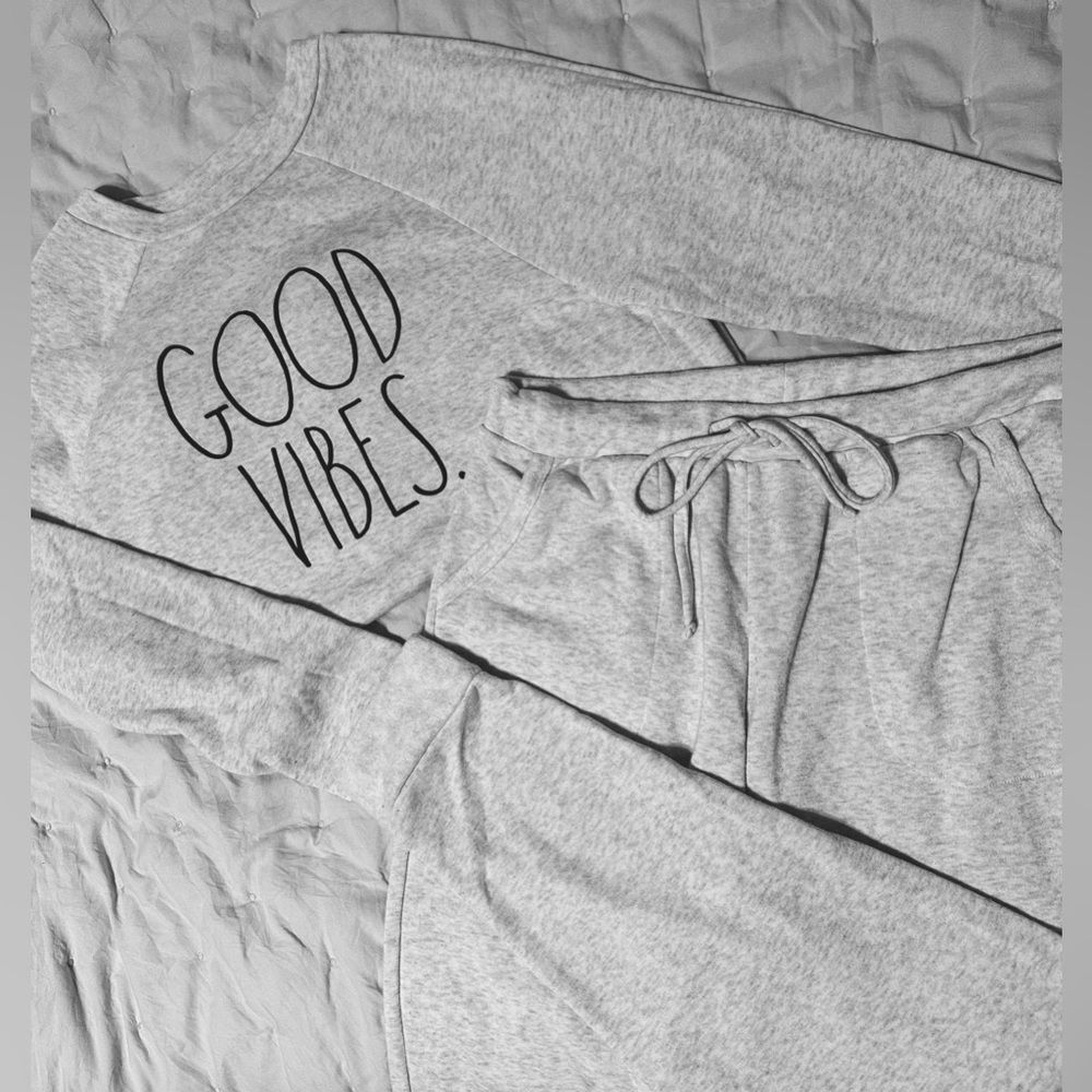✨NWOT✨ Rae Dunn “Good Vibes” Lounge Wear Set